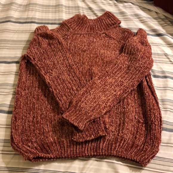 Top - Picture 1 of 2